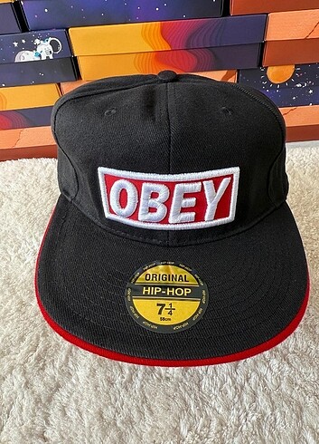 Diğer Obey sloganlı cap şapka