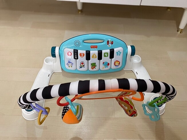 Fisher price piyano halısı da mevcut sıfır gibi yepyeni bir ürün