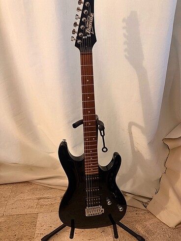 Elektro Gitar Ibanez GSA60-BKN GIOSA SERİSİ SİYAH ELEKTRO GİTAR