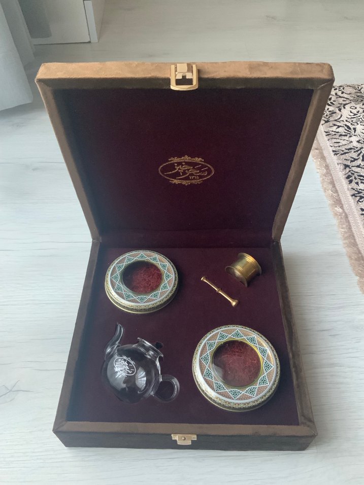 Bordo Saf Safran Seti ve Cam Demlik - Görsel 4