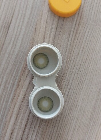 Beden Renk YEŞİL LENS 1 YILLIK