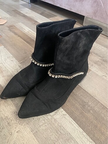 Zara Siyah süet bootie