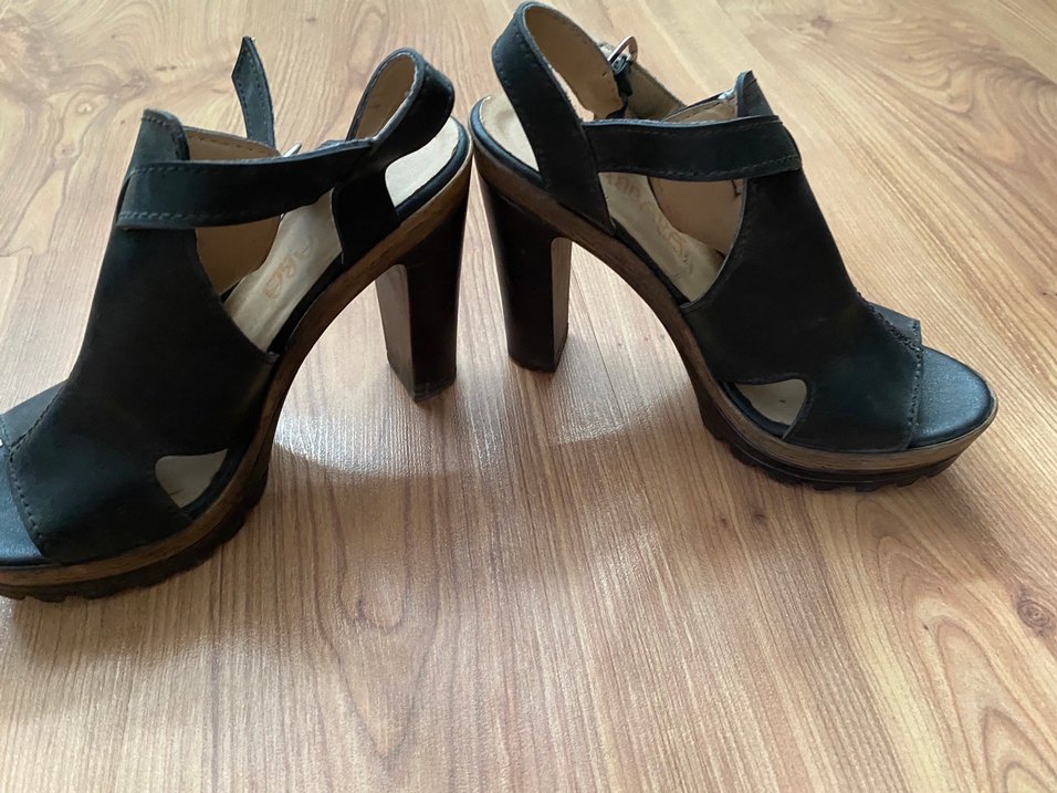 Siyah Tokalı Platform Kullanılmış Topuklu Kadın Ayakkabı - Görsel 2