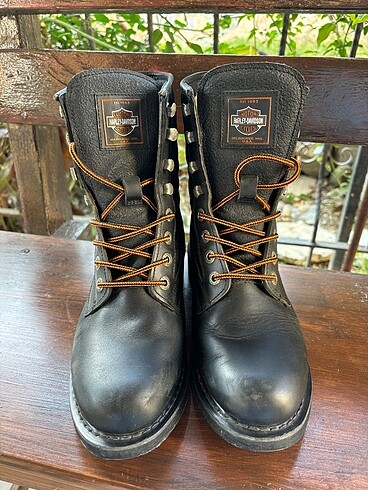 39 Beden Siyah Harley Davidson bot