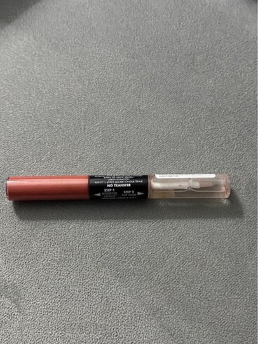 Deborah Milano DEBORAH absolute lasting liquid lipstick