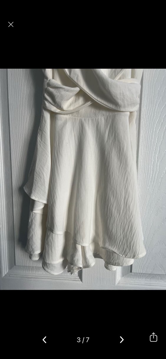 Beyaz Drapeli Mini Elbise - Görsel 3