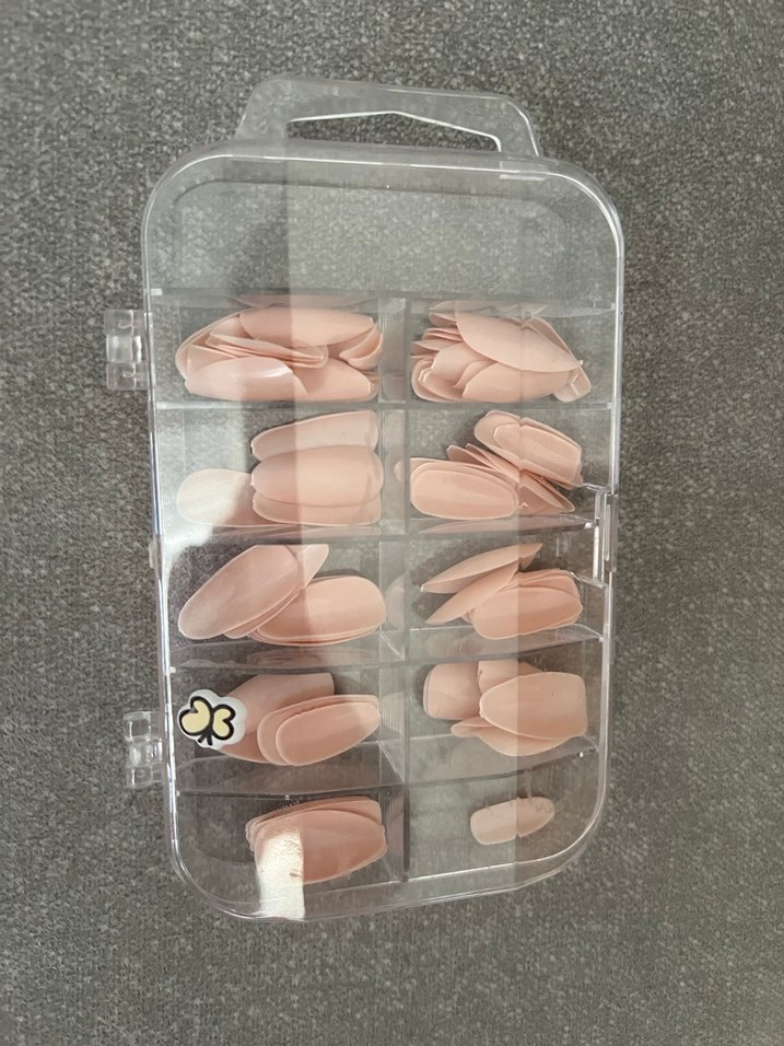 Bej Pastel Sahte Tırnak Seti - Görsel 4