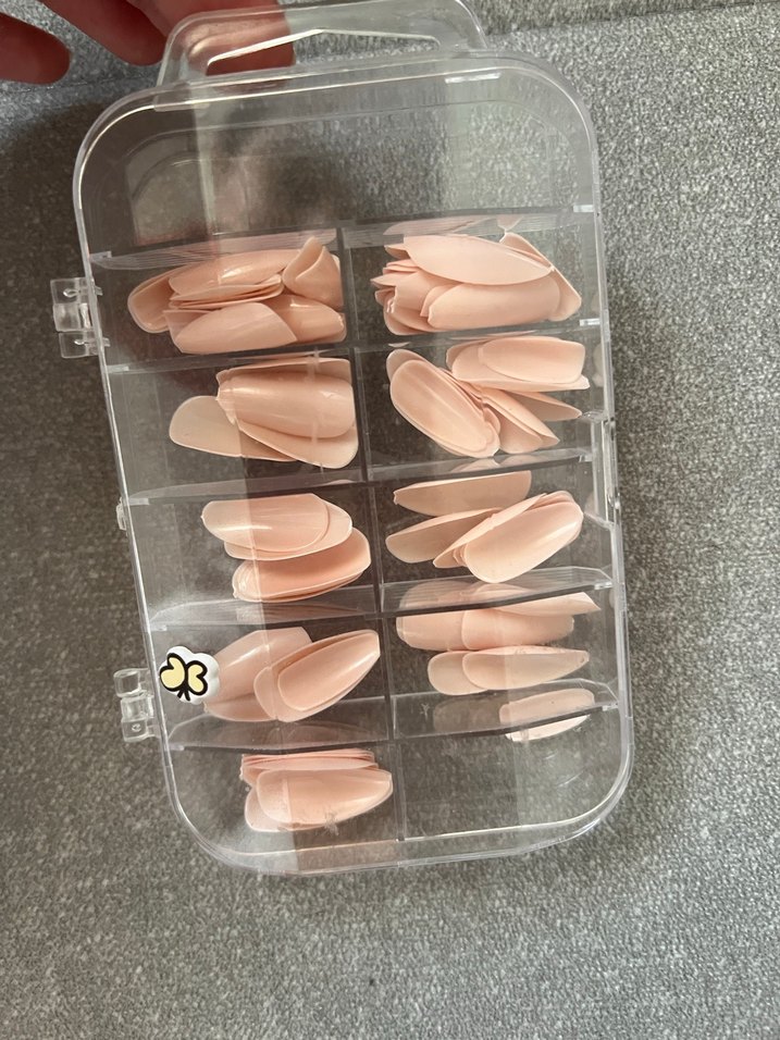 Bej Pastel Sahte Tırnak Seti - Görsel 3