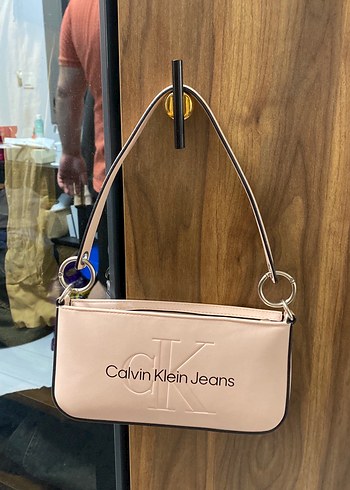 Calvin Klein Pembe Deri Kadın Çanta - Görsel 5