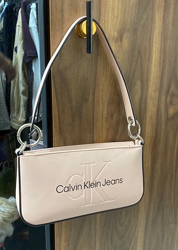 Beden Calvin Klein Pembe Deri Kadın Çanta