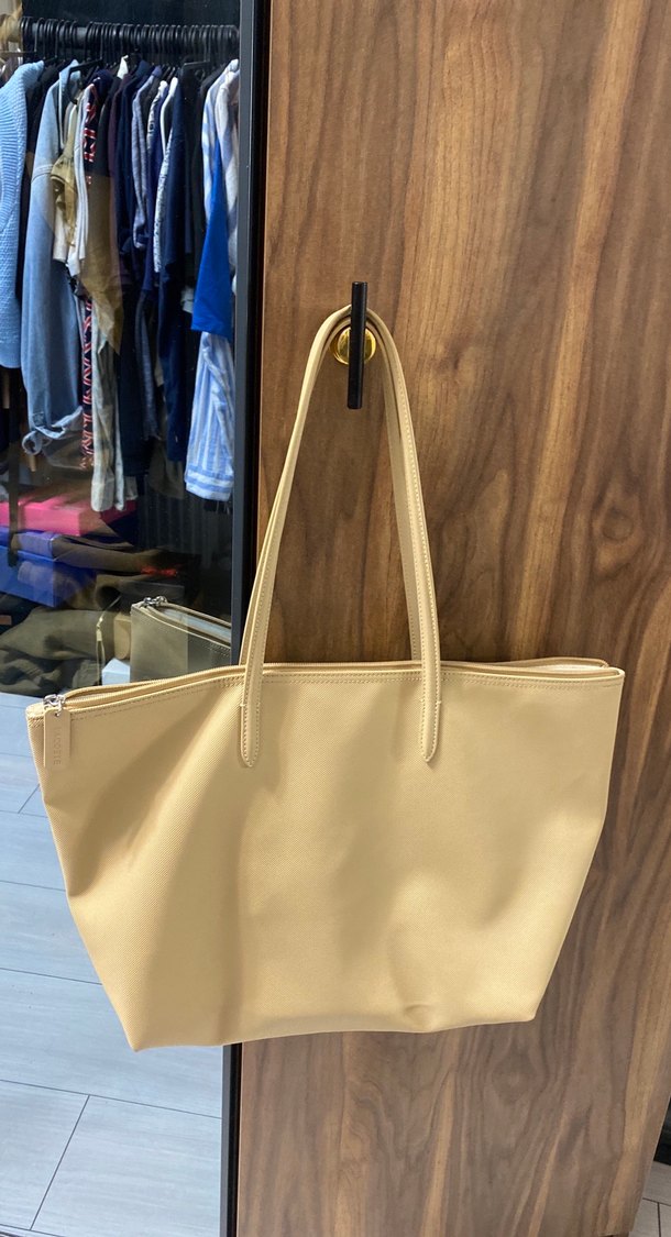 Lacoste Bej Kadın Fermuarlı Omuz Çantası - Görsel 3