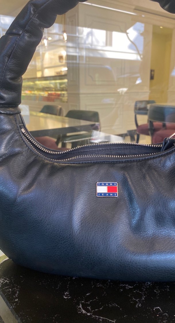 Fermuarlı Siyah Deri Tommy Hilfiger Kadın Çanta - Görsel 2