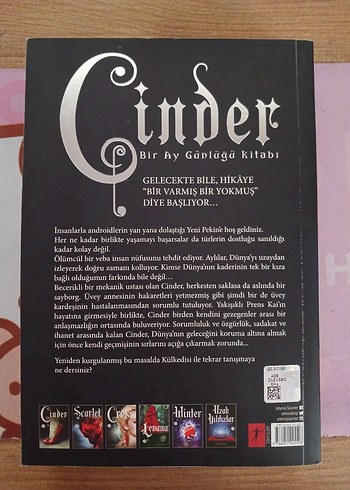  Cinder - Bir Ay Günlüğü Kitabı