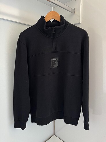 Adidas Sweatshirt