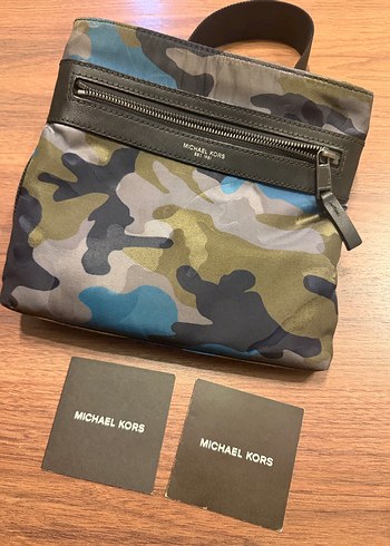 Michael Kors Kamuflaj Desenli Kadın Çapraz Çanta - Görsel 3