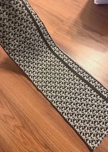 Michael Kors Gri Desenli Atkı/ Boyunluk - Görsel 2