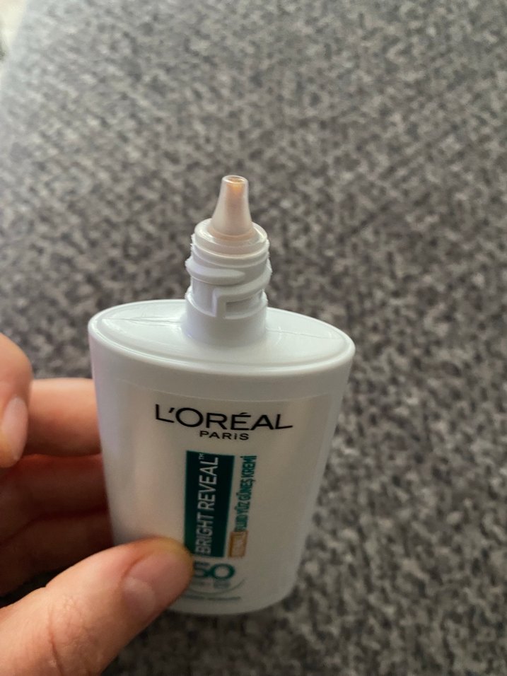 L'Oréal Paris SPF 50 Güneş Koruyucu - Görsel 2