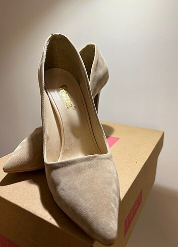 Verita Stiletto 