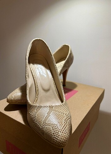 Diğer Stiletto 