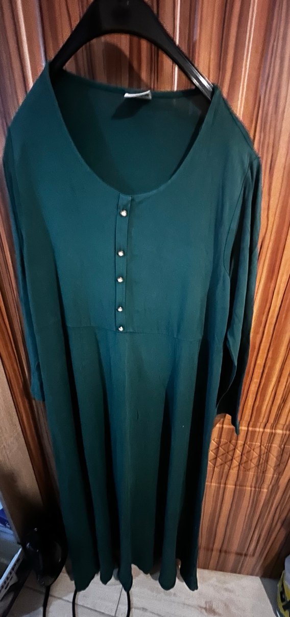 Düğmeli Koyu Yeşil Uzun Kollu Kadın Elbise - Görsel 2