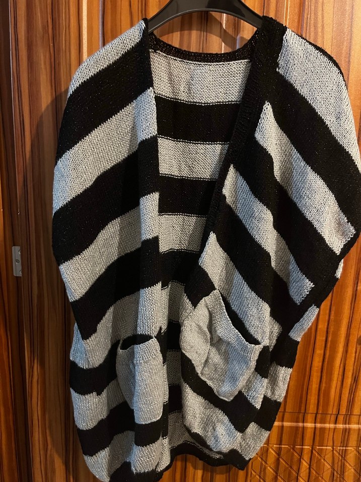 Gri Siyah Çizgili Kadın Triko Hırka - Görsel 2