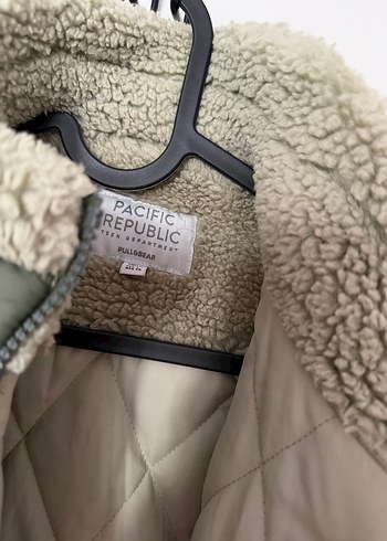 Pullbear Peluş Mevsimlik Mont - Görsel 3