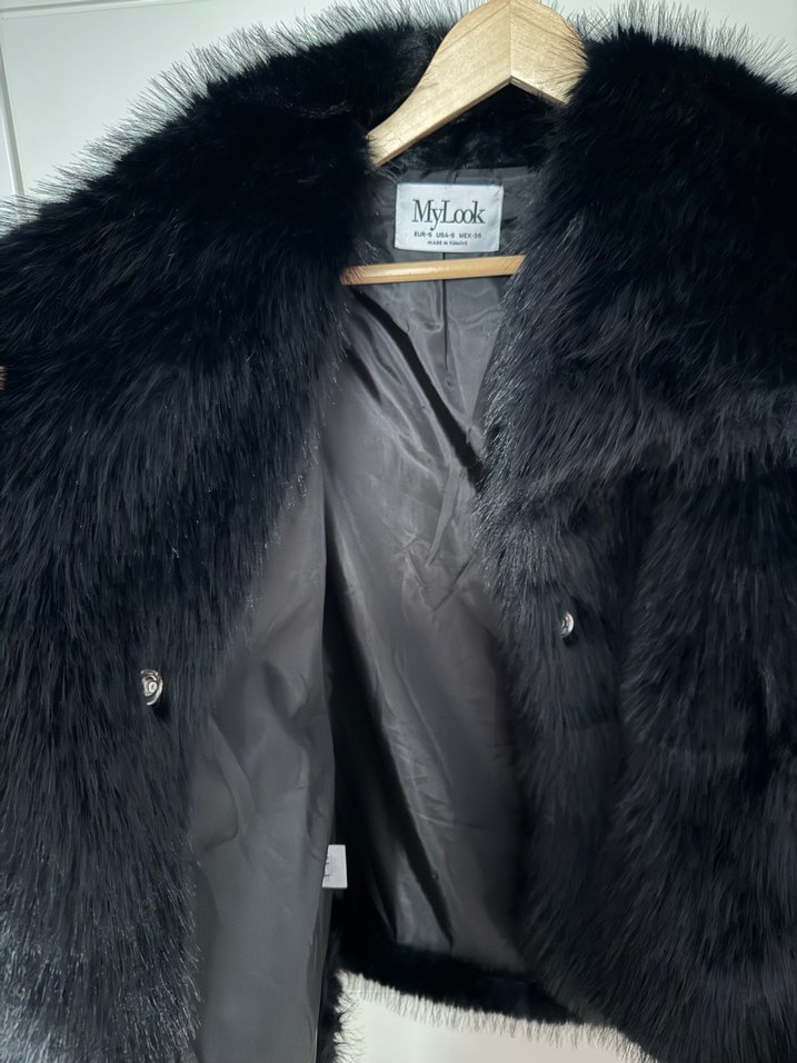 Sinem Kıvanç Siyah Kürk - Görsel 2