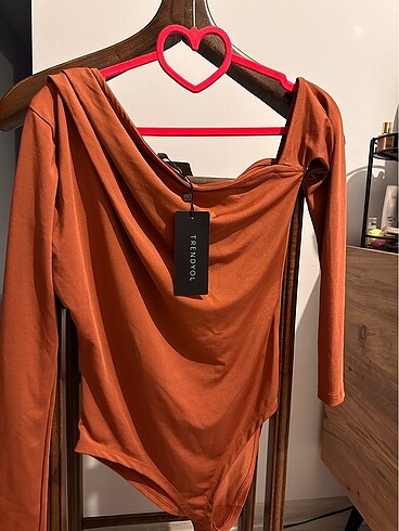 Tarçın renk body Trendyol