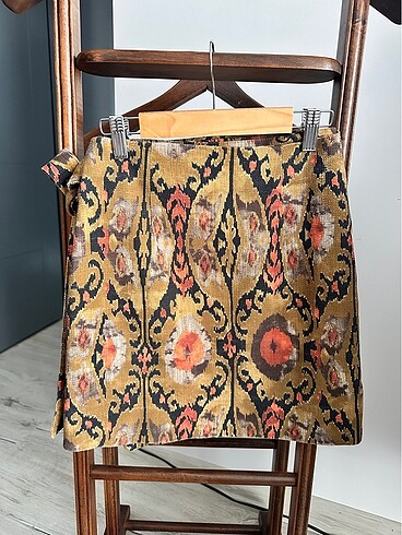 Zara İç düğmeli bağlamalı keten etek