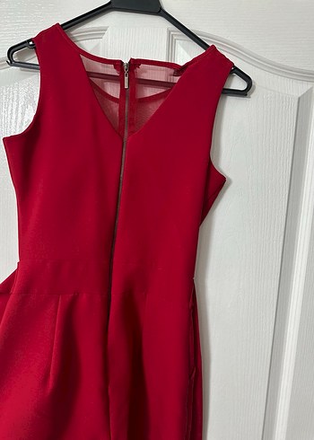 Kırmızı Kemerli Kadın Tulum - Görsel 3