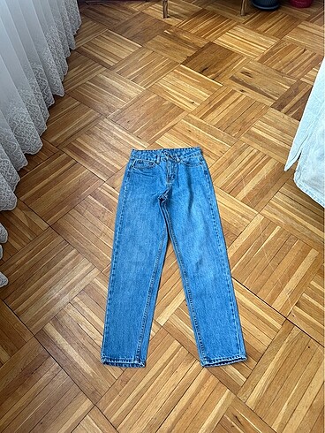 Mom kot jeans