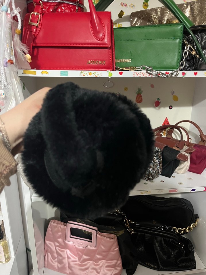 Siyah Peluş Kulaklık - Görsel 4