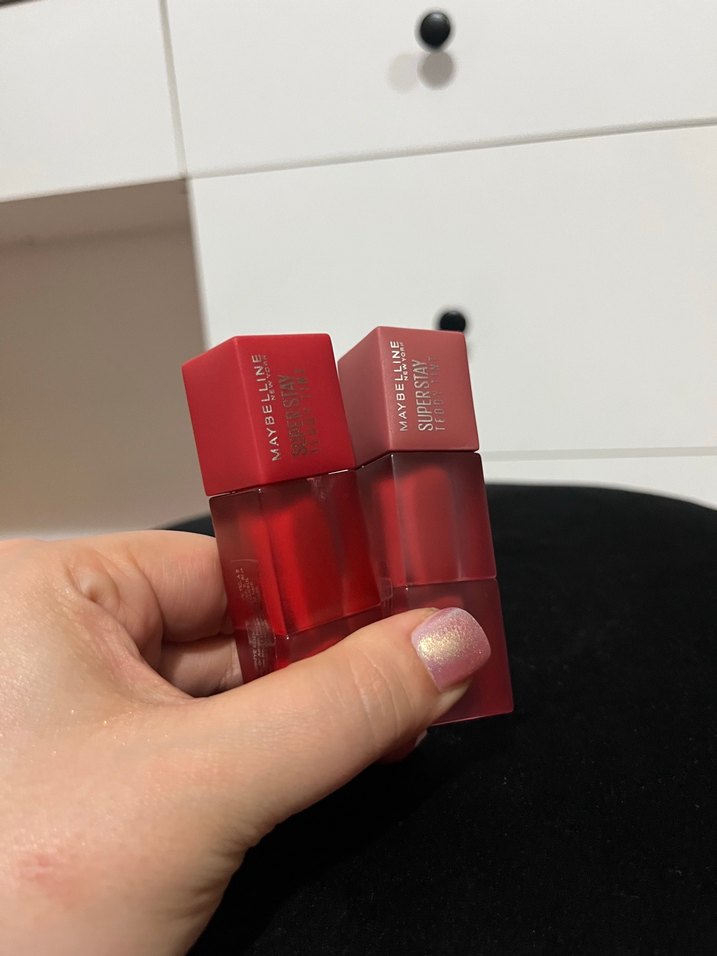 Maybelline Parlak Kırmızı Ruj - Görsel 3