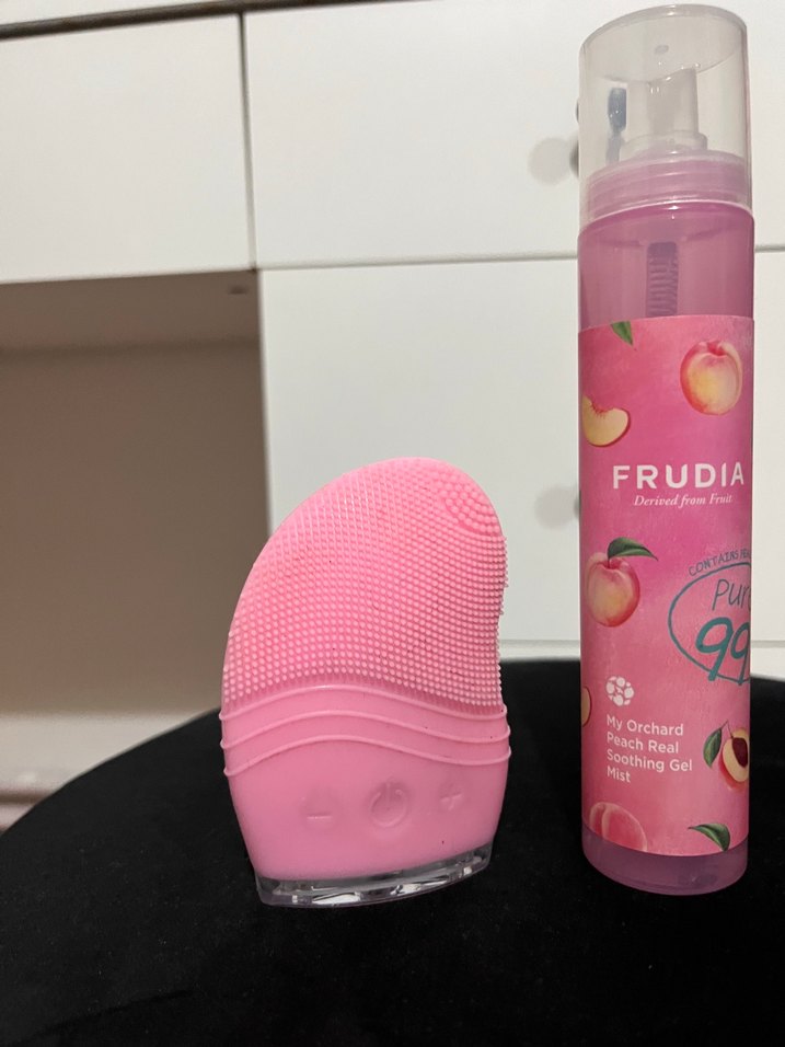 Pastel Pembe Yüz Temizleme Cihazı ve Jel - Görsel 2