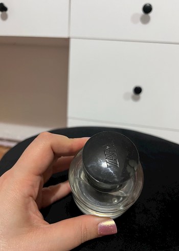 Zara nuit Şeffaf Cam Kadın Parfümü Siyah Kapaklı - Görsel 3