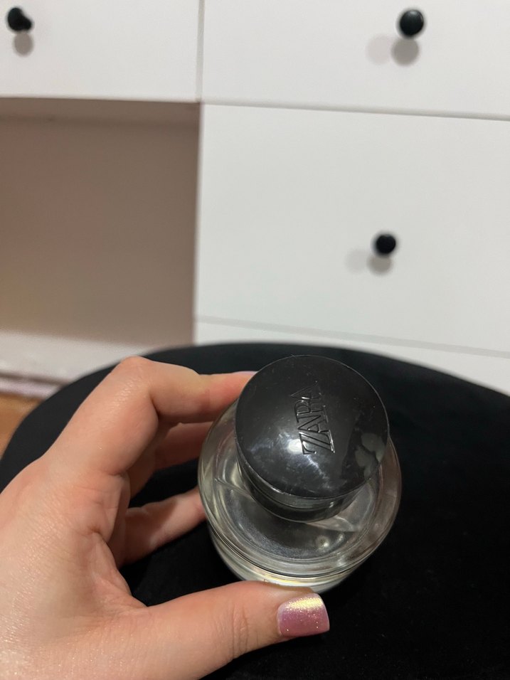 Zara nuit Şeffaf Cam Kadın Parfümü Siyah Kapaklı - Görsel 3