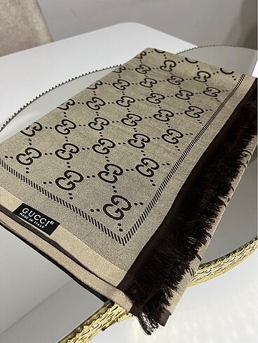 Gucci G DESEN ÇİFT TARAFLI ŞAL ????