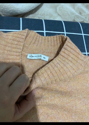 Bej Kadın Triko Boğazlı Kazak - Görsel 4