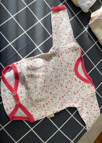 Bebek Kız Kolsuz Beyaz Body - Görsel 4