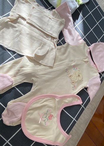 Bebek Kız Kolsuz Beyaz Body - Görsel 3