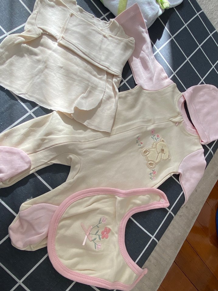 Bebek Kız Kolsuz Beyaz Body - Görsel 3