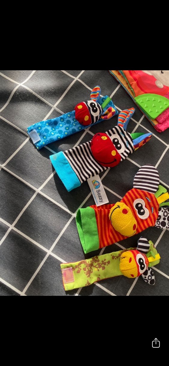 Çıngıraklı eldiven ve Kitap - Görsel 2