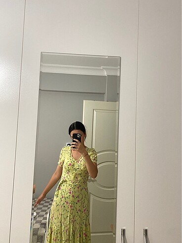 m Beden Çiçek desenli elbise