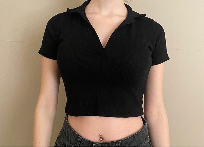 Siyah Crop