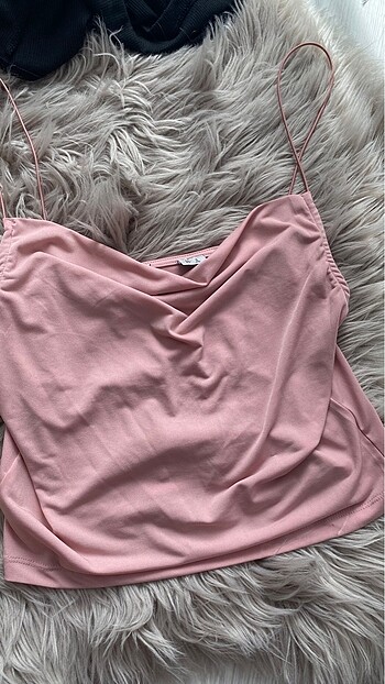 zara pembe büstiyer