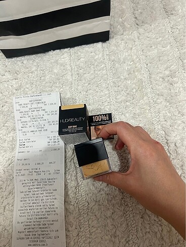 Beden Hudabeauty pudra