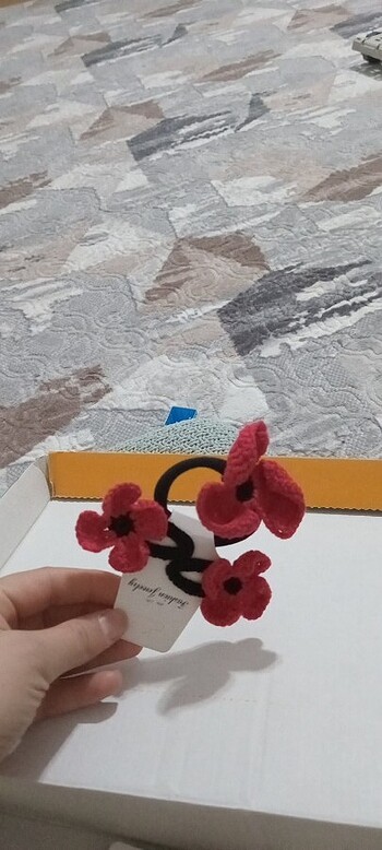 Tasarımcı Kirmizi