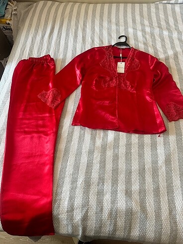Saten pijama takımı