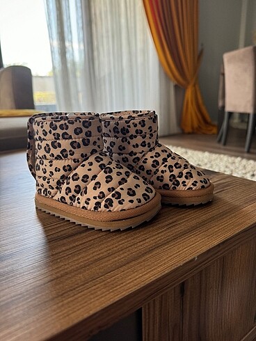 21 Beden H&M bot 21 numar a
