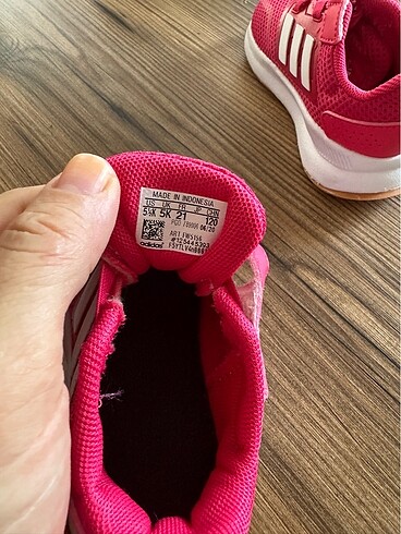21 Beden pembe Renk Adidas kız çocuğu